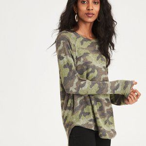 American Eagle Long Sleeved Camo Top
